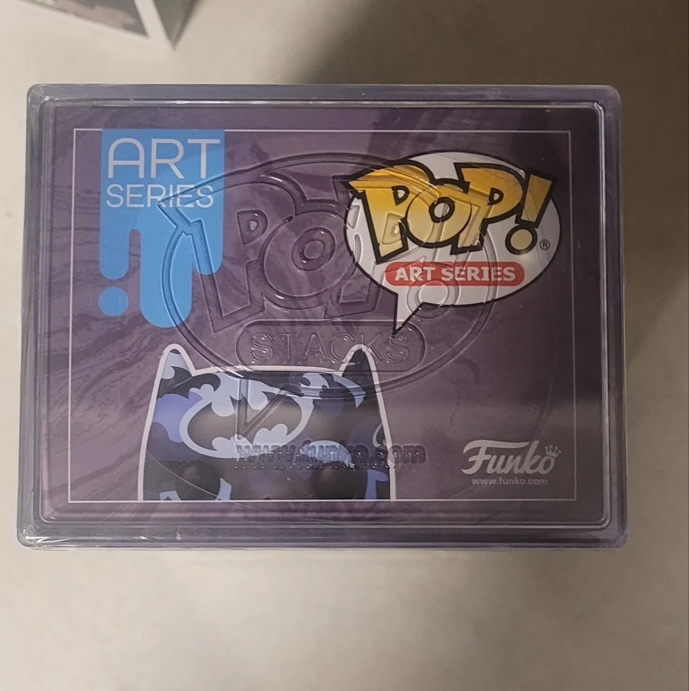 Batman funko pop with case protector - Picture 5 of 5